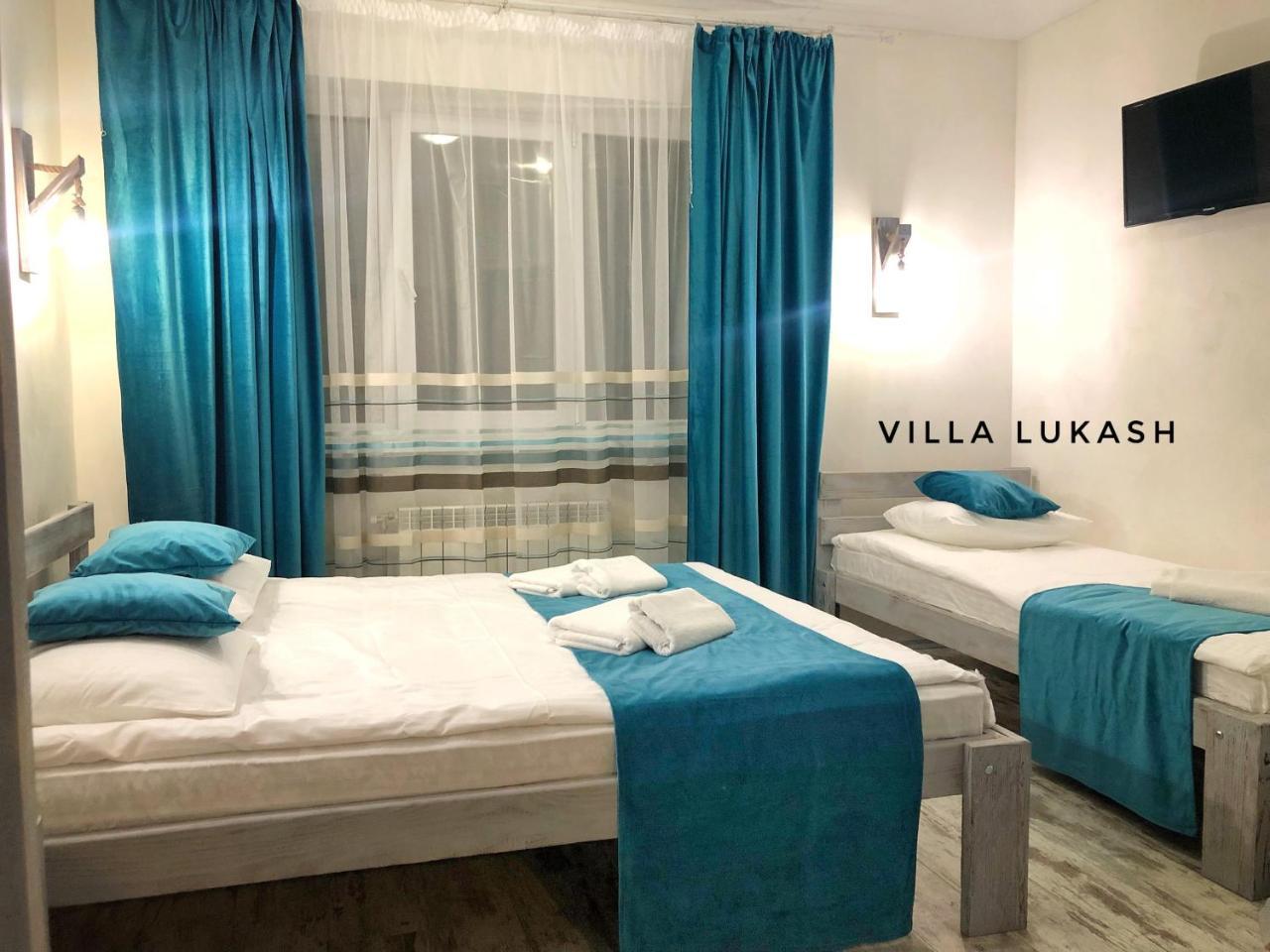 Villa Lukash Yanoshi Bagian luar foto