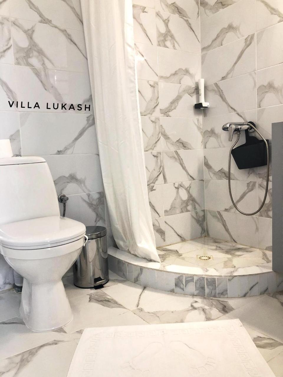 Villa Lukash Yanoshi Bagian luar foto